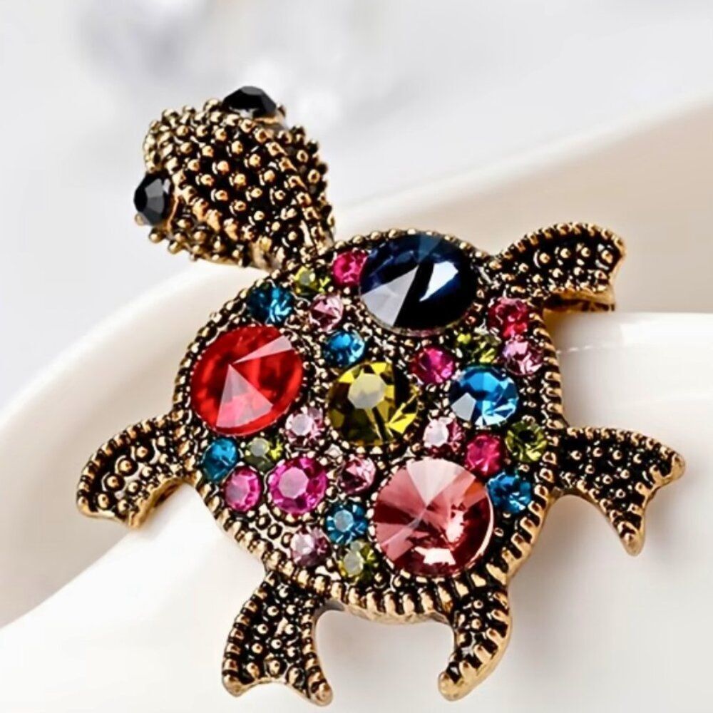 Vintage Inspired Ocean Beach Jeweled Sea Turtle Rhinestone Brooch Mulitcolored